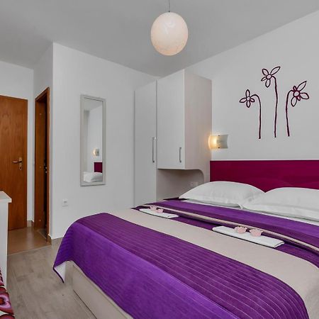 Apartments Ratko Tučepi Oda fotoğraf